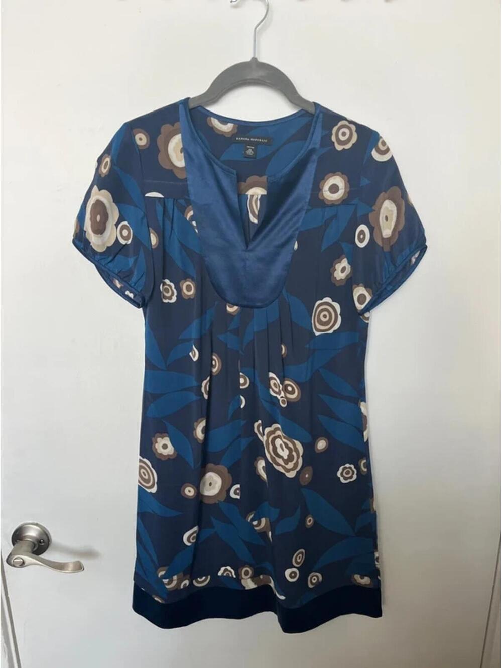 Vintage Banana republic size xs 100% silk dress retro fairy whimsy